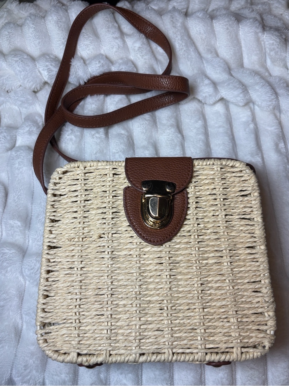 Primark Woven Straw Crossbody Bag with Brown Trim EUC